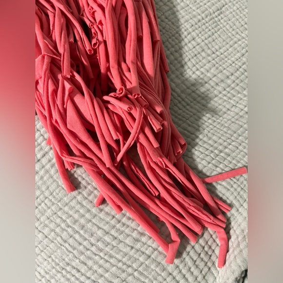 Do Everything In Love Eternity Fringe Scarf - NWT - Coral - Picture 3 of 4
